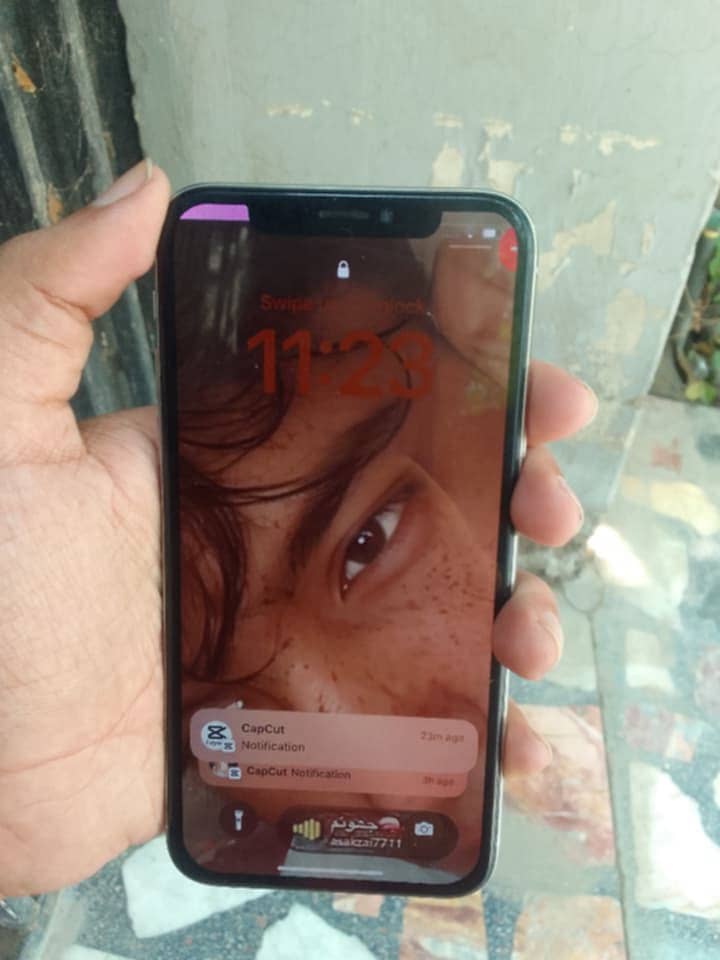 Apple iPhone X 2