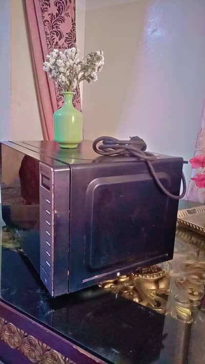 Dawlance Microwave oven with Grill (New Model)