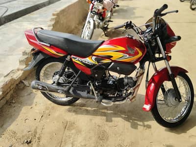 Honda prioder