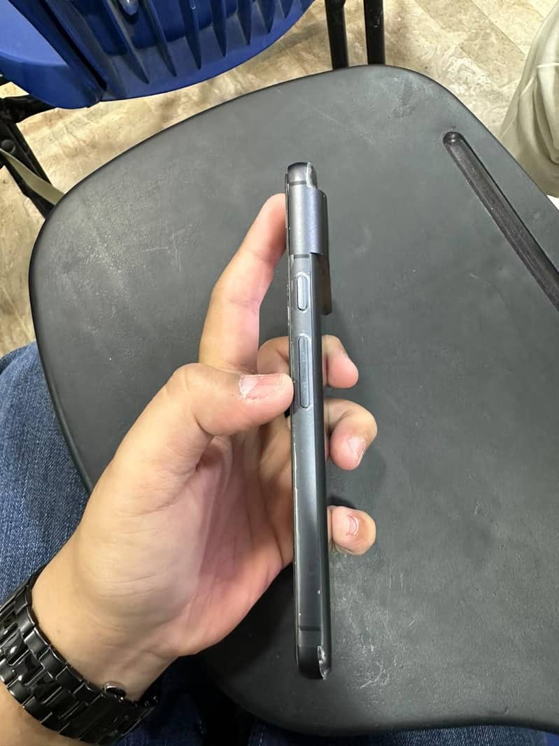 Google Pixel 8 5