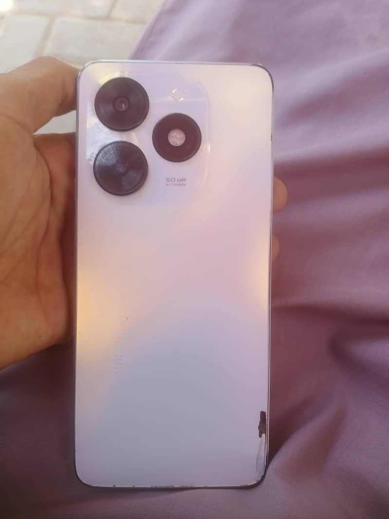 Tecno Spark 20C 0