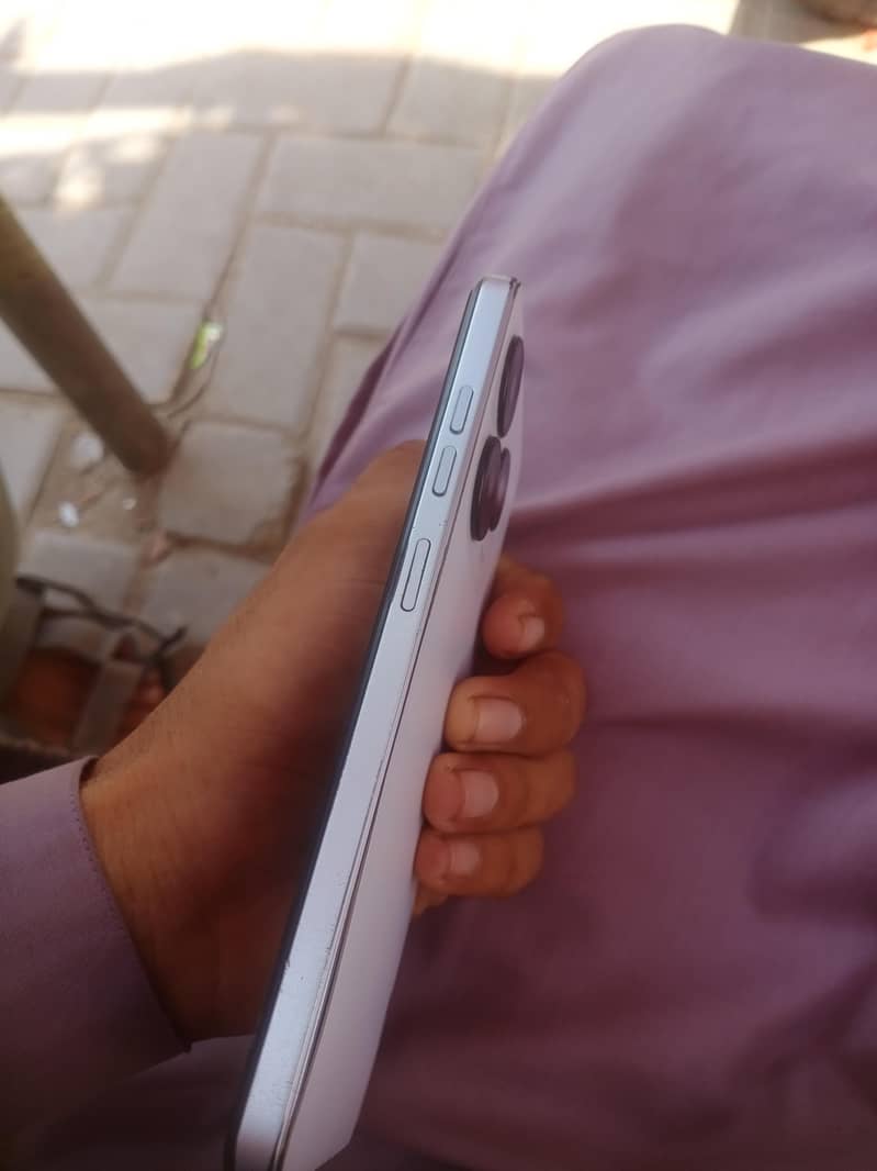 Tecno Spark 20C 4
