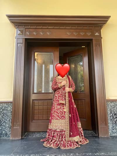 bridal lehenga/weeding/designer/heavy embroidery/reception/red/urgent