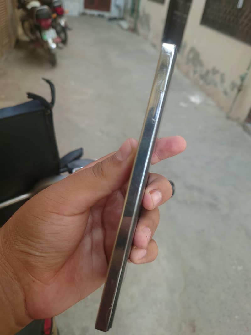 Tecno CAMON 20 2