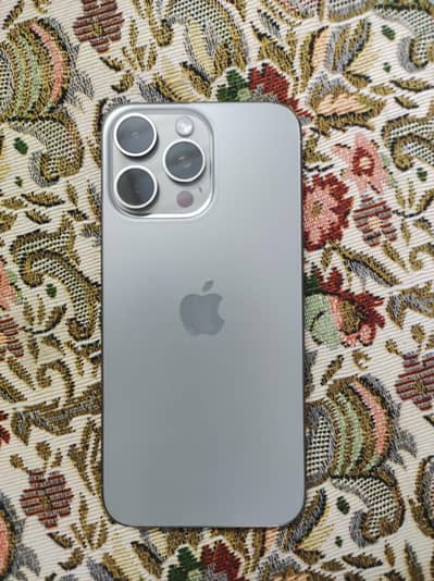iPhone 15 Pro Max
