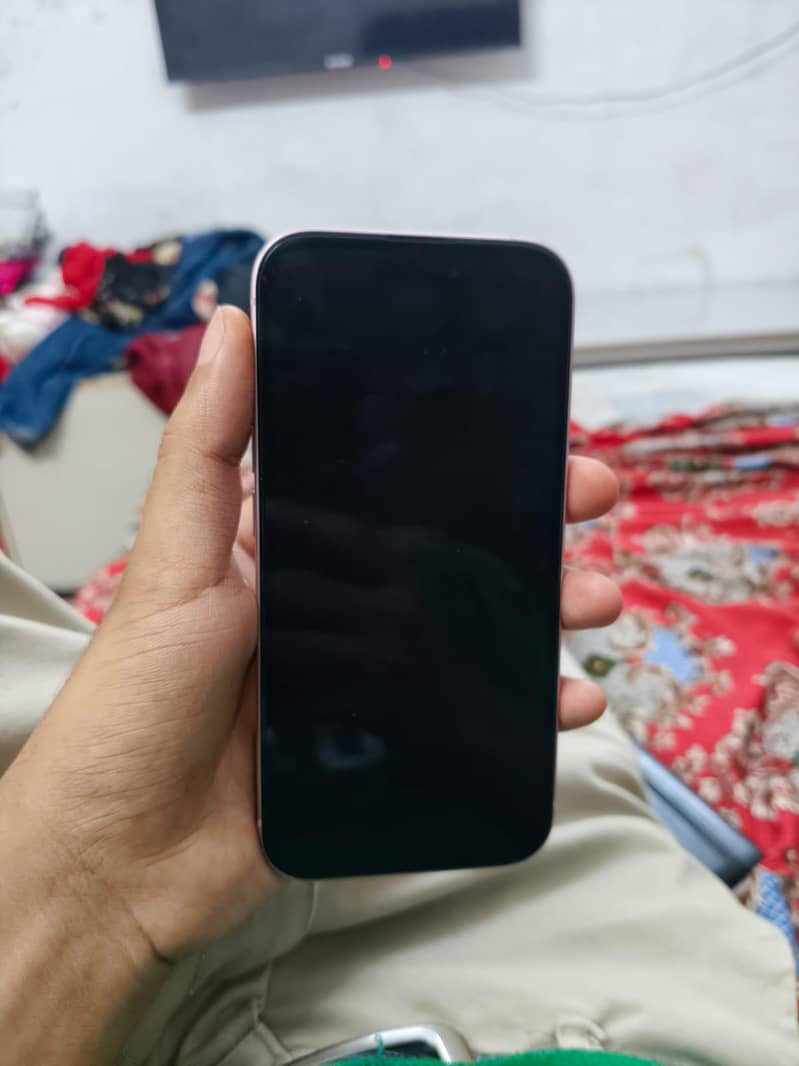 Apple iPhone 15 2