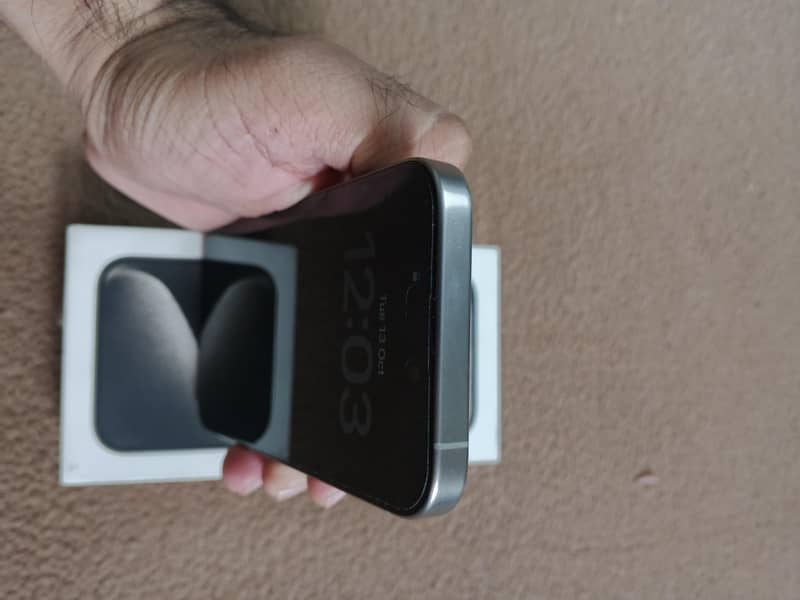 Apple iPhone 15 Pro 4