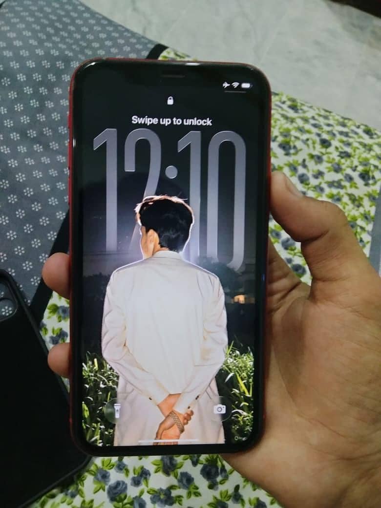 Apple iPhone 11 0