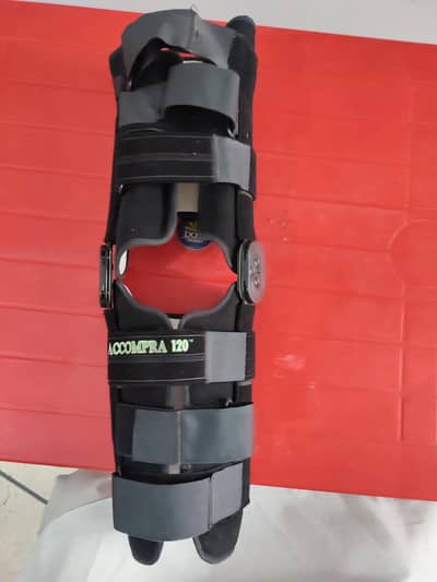 Accompra 120 Hinged Angle Adjustable Knee Brace Universal size