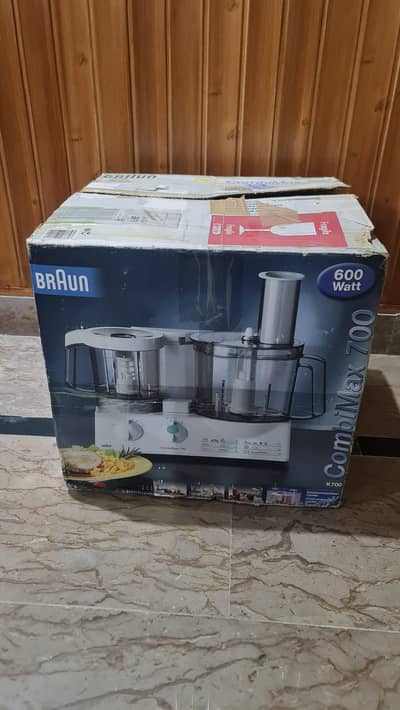 Selling a brand-new, unused Braun CombiMax 700 Food Processor (600W)