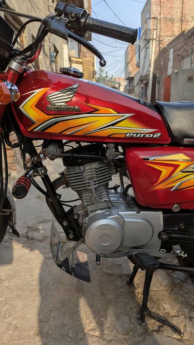 Honda125/0/3/0/8/5/0/3/5/9/0/5