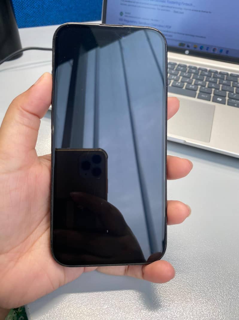 Apple iPhone 15 Pro 2