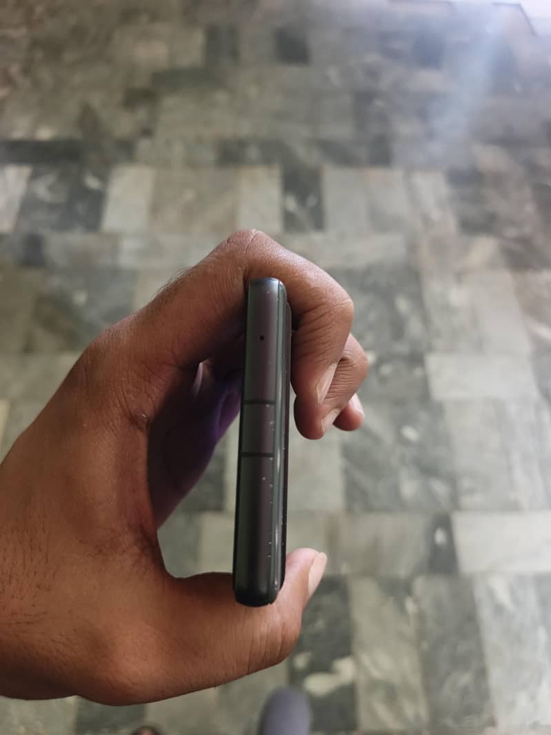 Google Pixel 7a 4