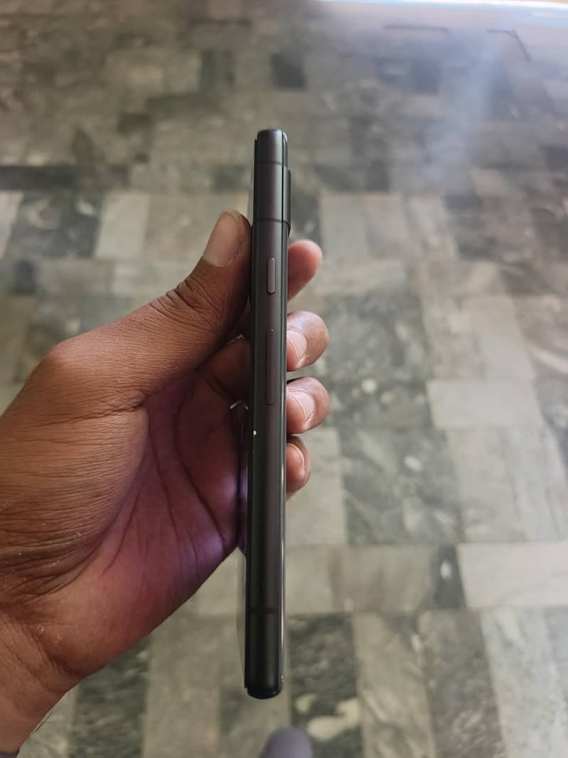 Google Pixel 7a 5