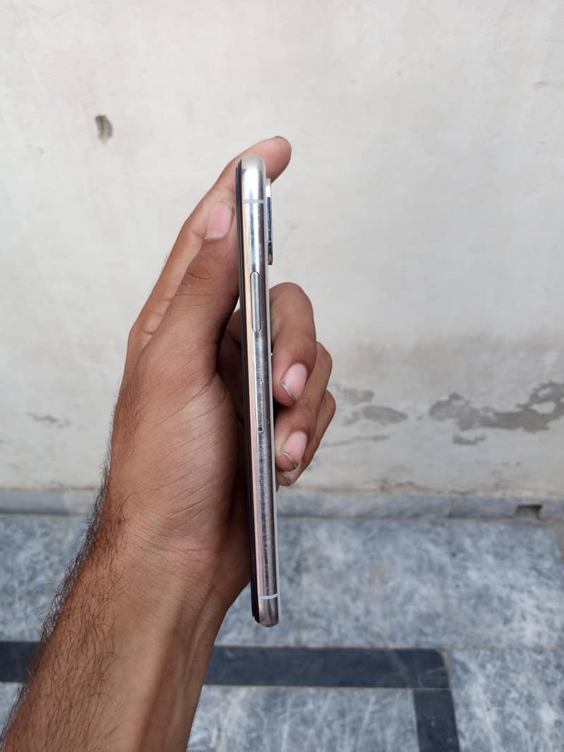 Apple iPhone XS 2