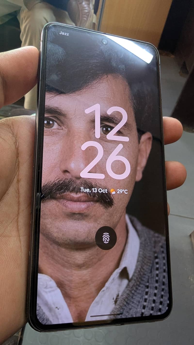 Google Pixel 8 Pro 2