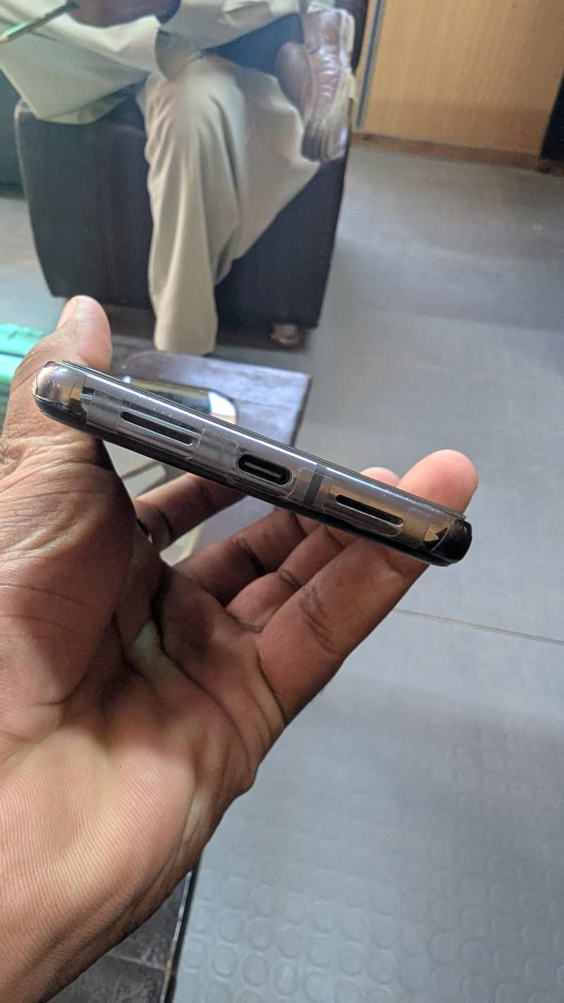 Google Pixel 8 Pro 3