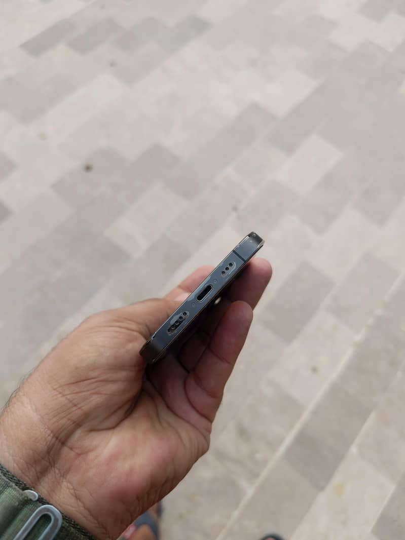 Apple iPhone 12 Pro 2