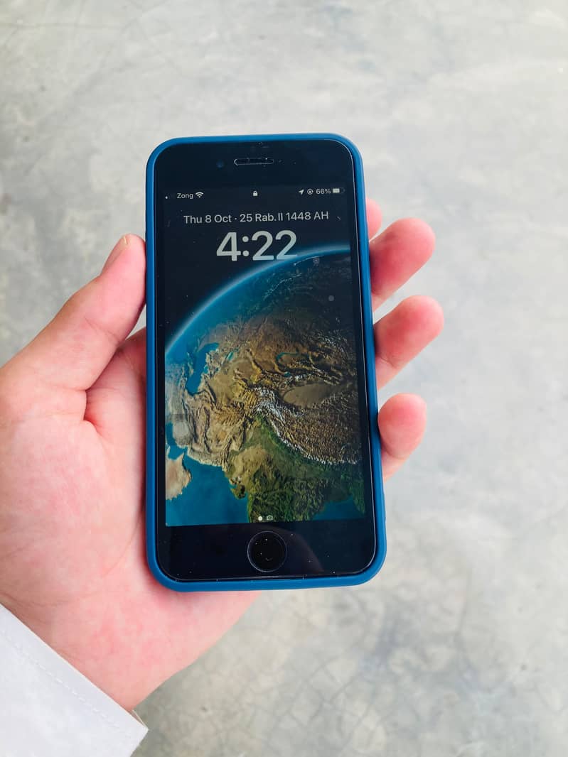 Apple iPhone 8 0