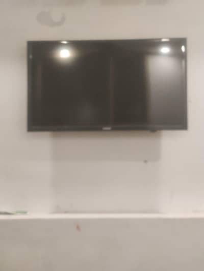 Samsung 32 inch led tv for sale available