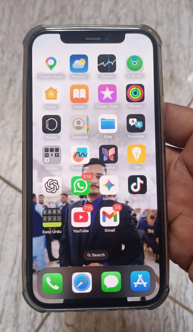 Apple iPhone 12 1