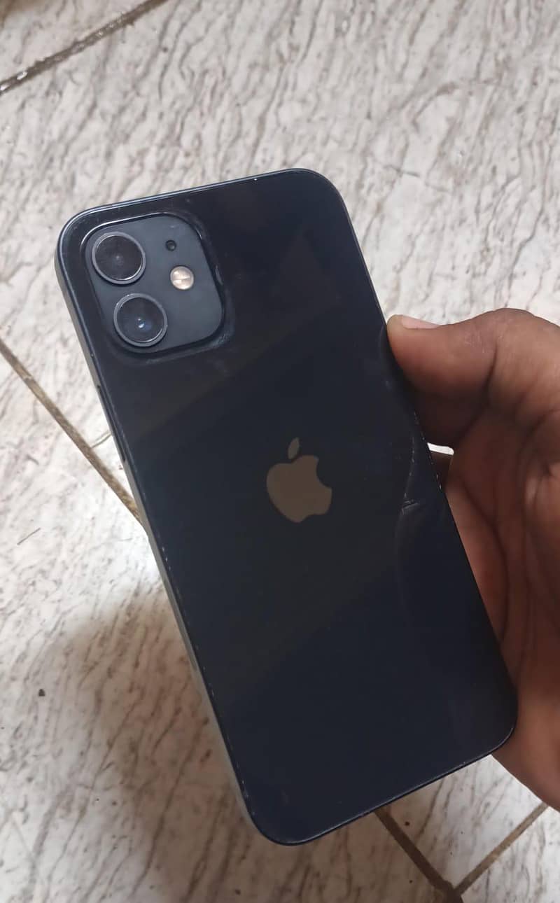 Apple iPhone 12 2