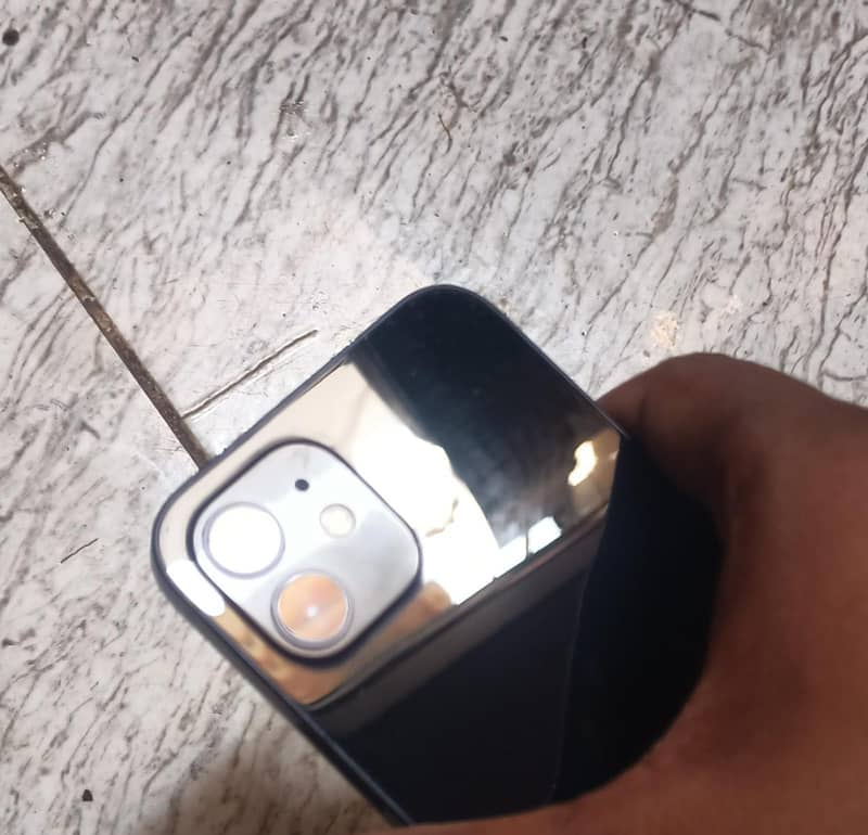 Apple iPhone 12 9