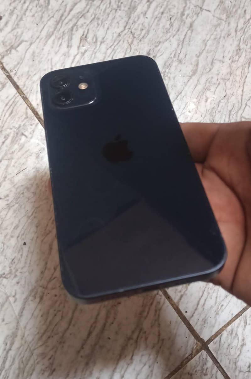 Apple iPhone 12 12