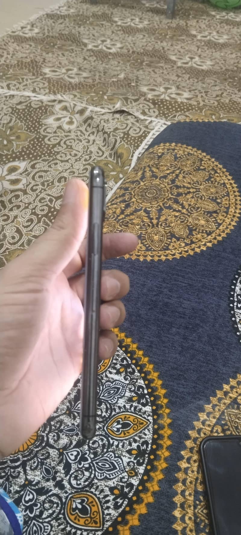 Apple iPhone X 4