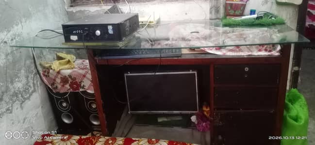 office counter tebal 5 foot lambai mirror 4 foot lambai conter