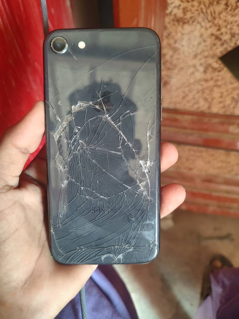 Apple iPhone 8 5