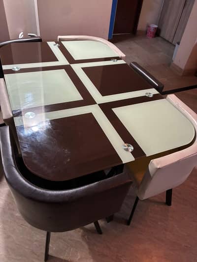 6 seater dinning table for sale