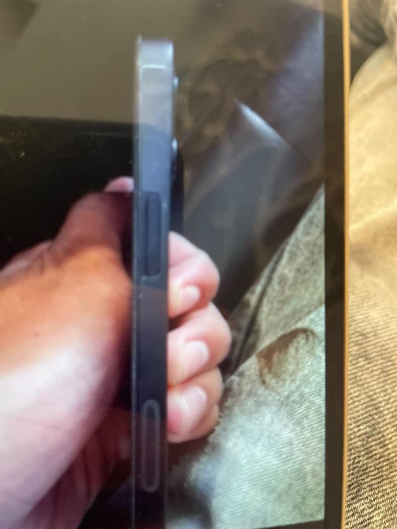 Apple iPhone X 3