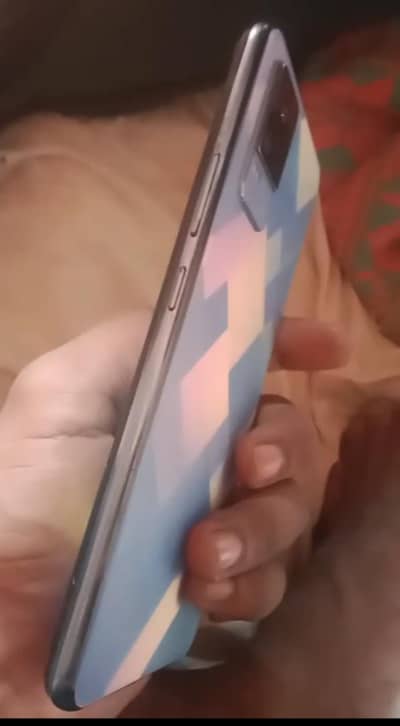 Vivo V21e