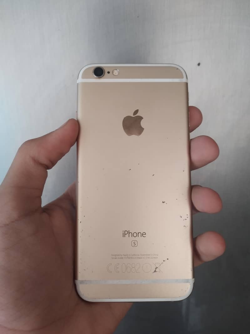 Apple iPhone 6S 1