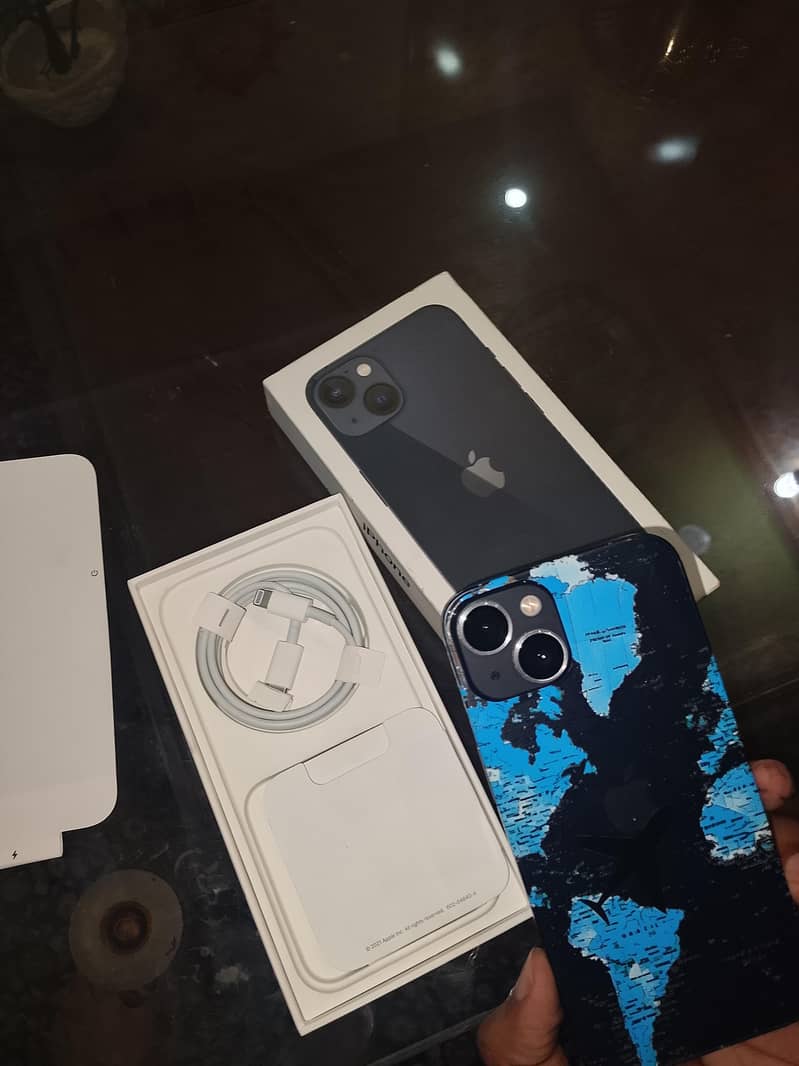 Apple iPhone 13 1