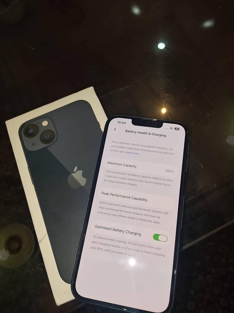 Apple iPhone 13 4