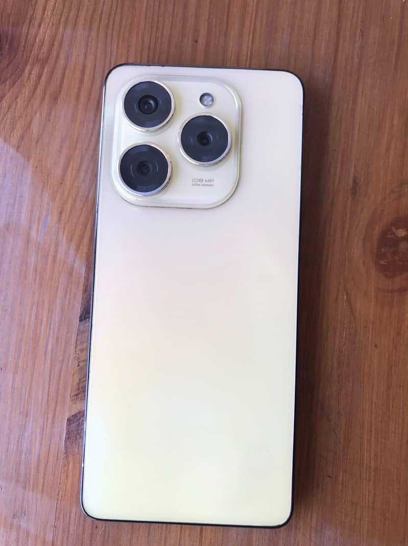Tecno Spark 20 Pro 2