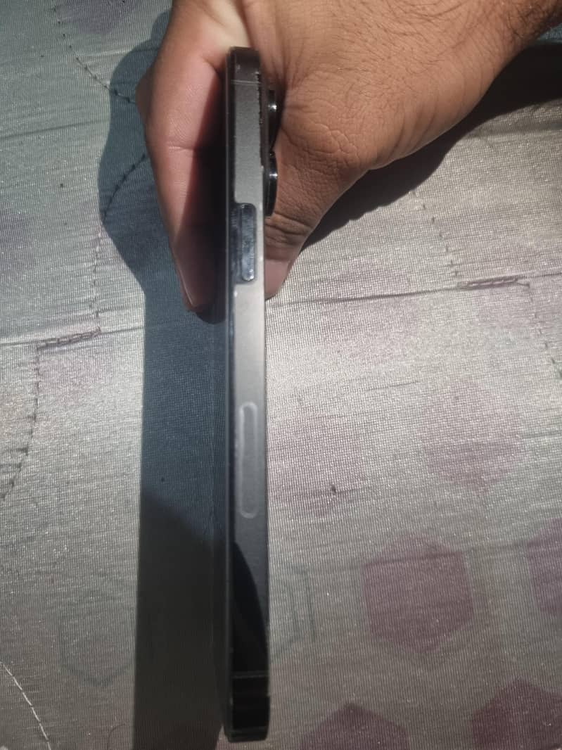 Apple iPhone 14 Pro Max 2