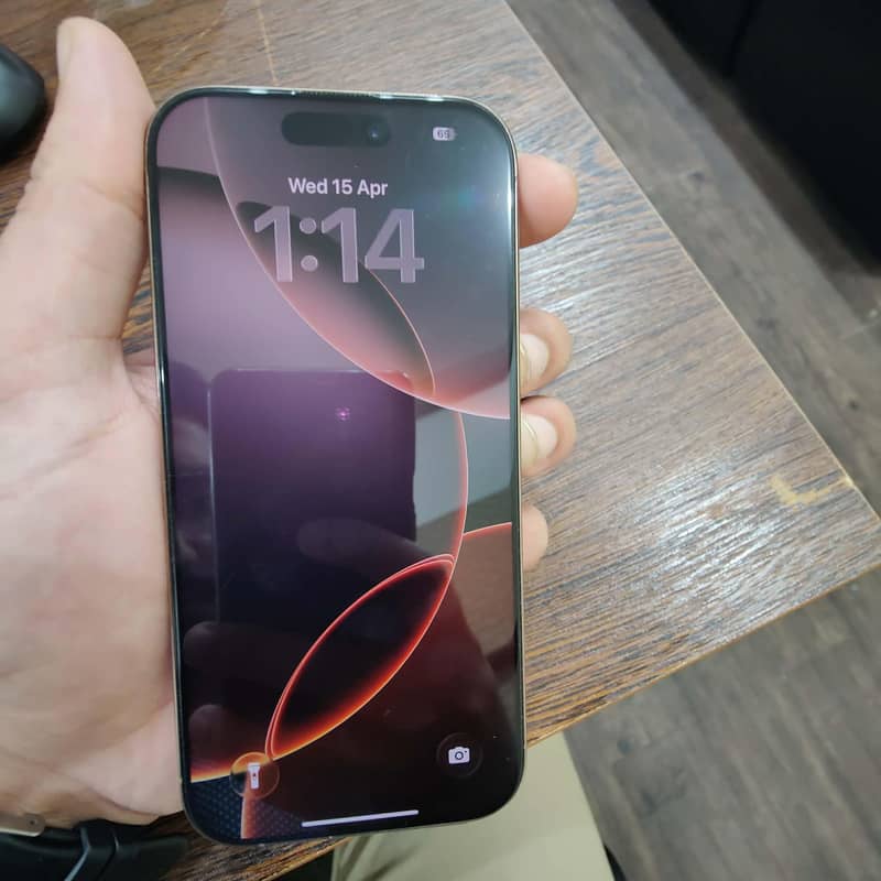 Apple iPhone 16 Pro 6