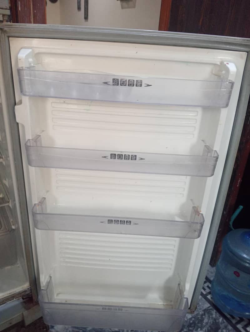 large size Fridge 4