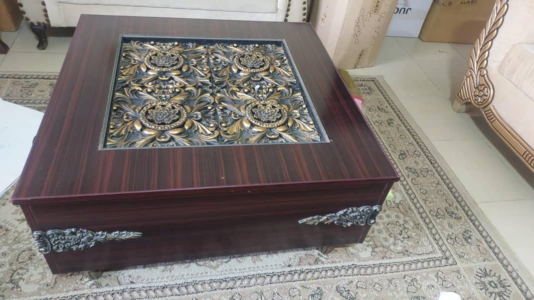 Sofa Set With Center Table 3