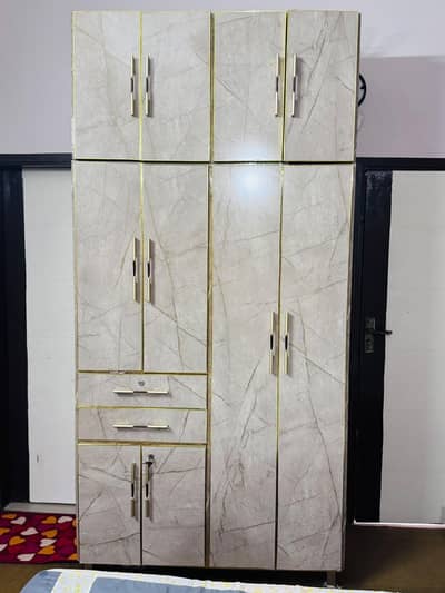 Almari wardrobe