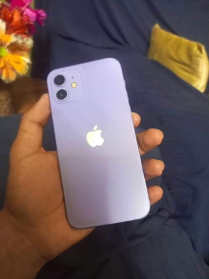 iPhone 12 jv 1