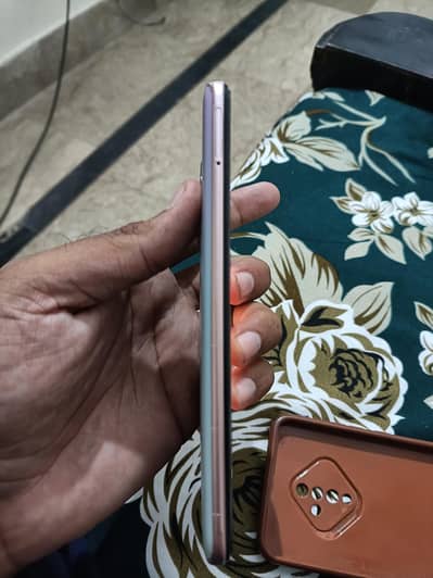 Vivo Y51