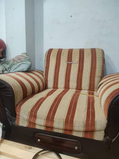 1seater ,2seater,3seater in good condition sofa set for sale