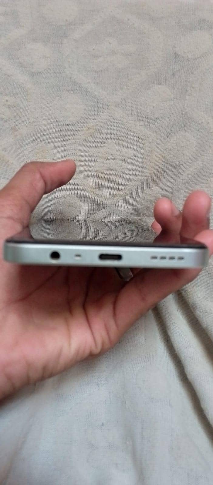 Realme Note 60x 4