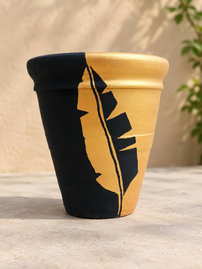 hand painted pots 0