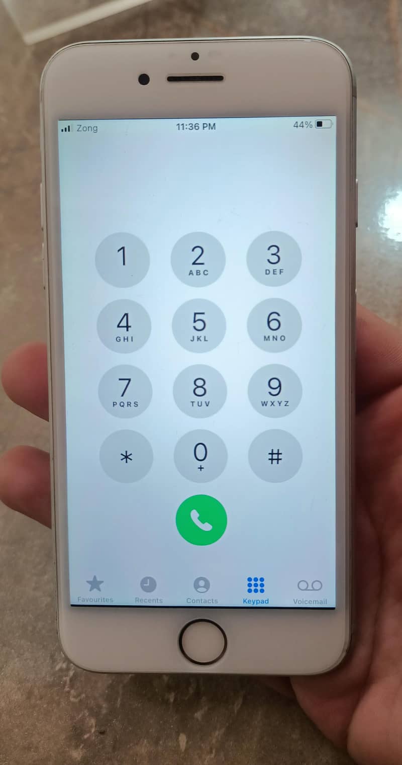 Apple iPhone 7 1