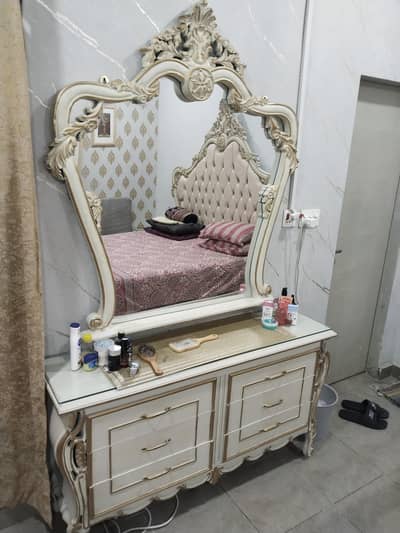 Chanioti style bed